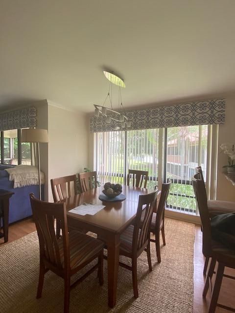 На продажу: $435,000 (2 спален, 2 ванн, 1366 Квадратных фут)