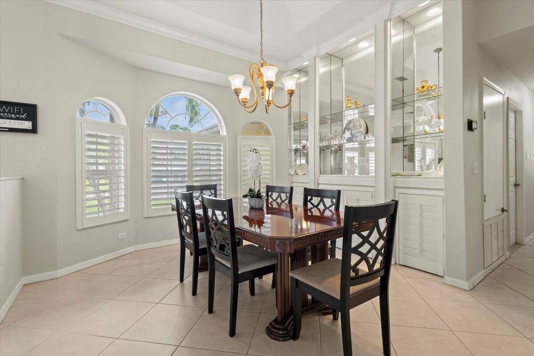 For Sale: $490,000 (3 beds, 2 baths, 2122 Square Feet)