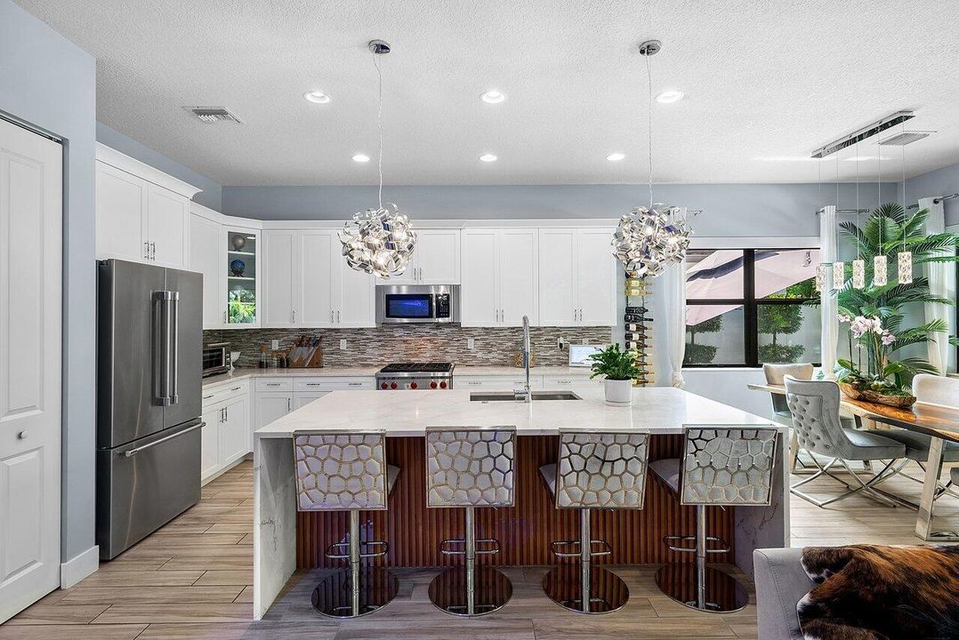 For Sale: $874,900 (3 beds, 2 baths, 1997 Square Feet)