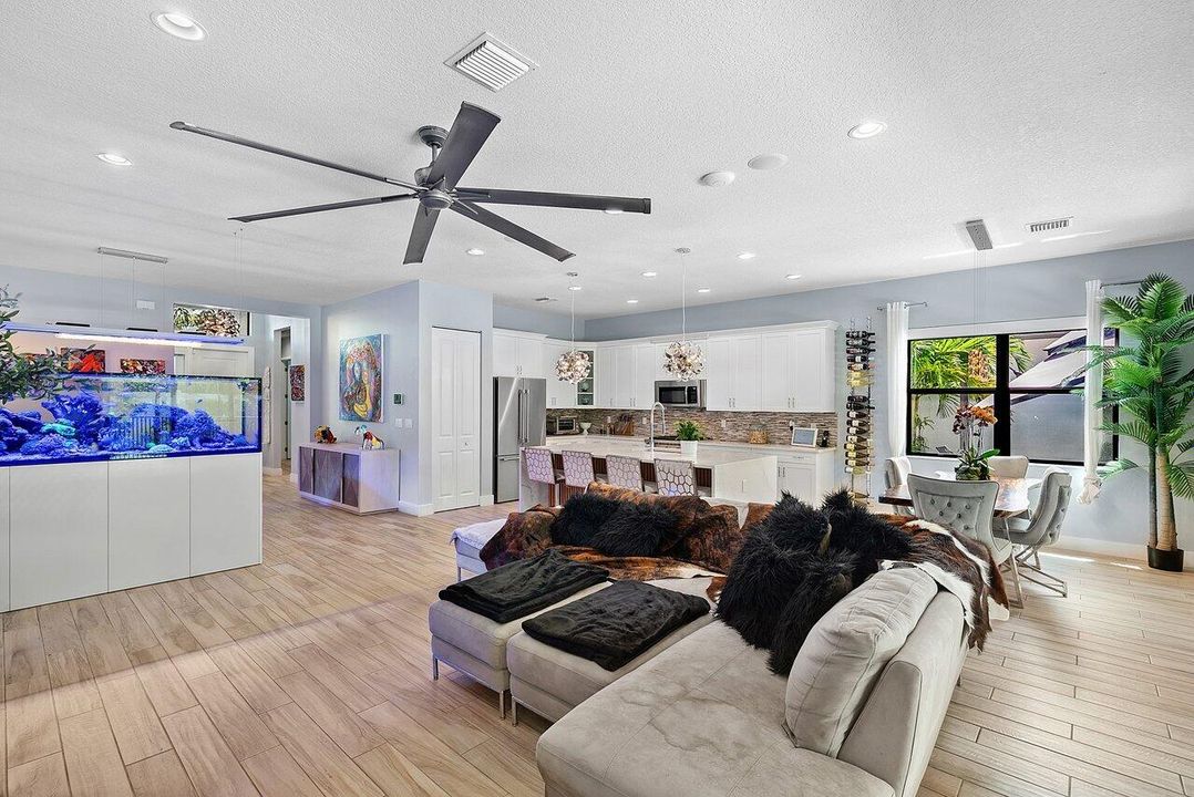 For Sale: $874,900 (3 beds, 2 baths, 1997 Square Feet)