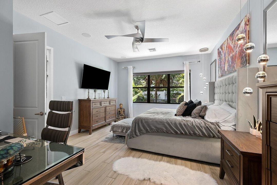 For Sale: $874,900 (3 beds, 2 baths, 1997 Square Feet)