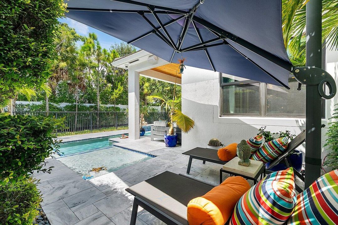 For Sale: $874,900 (3 beds, 2 baths, 1997 Square Feet)