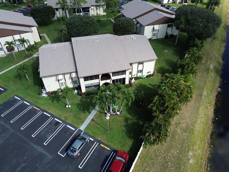 Active With Contract: $1,600 (2 beds, 1 baths, 920 Square Feet)