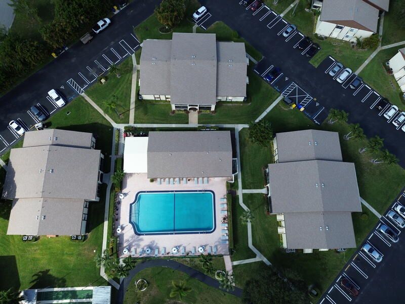 Active With Contract: $1,600 (2 beds, 1 baths, 920 Square Feet)