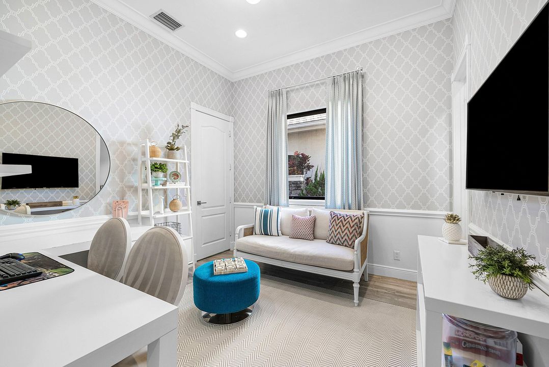 For Sale: $2,699,000 (6 beds, 7 baths, 5505 Square Feet)