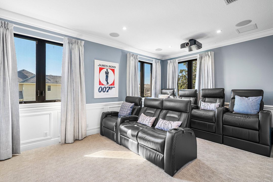 For Sale: $2,699,000 (6 beds, 7 baths, 5505 Square Feet)