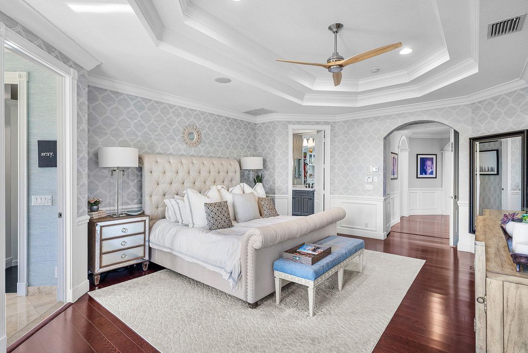 For Sale: $2,699,000 (6 beds, 7 baths, 5505 Square Feet)