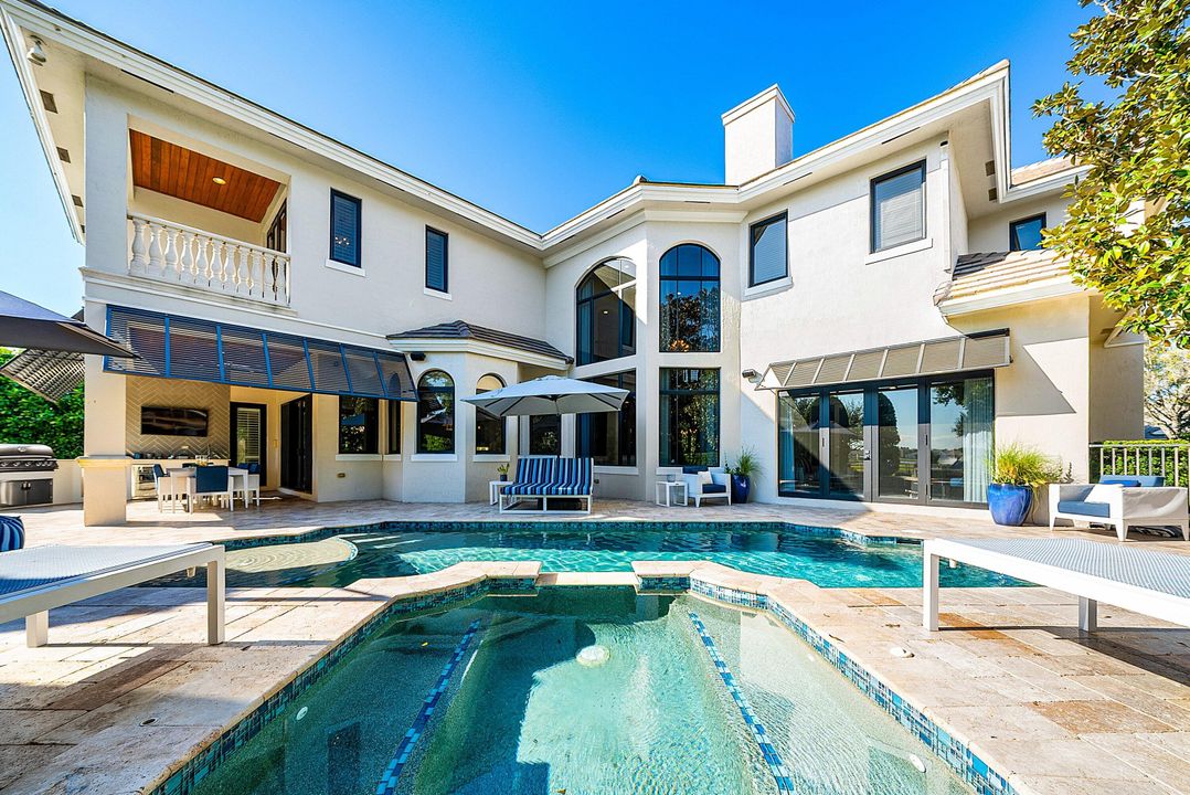 For Sale: $2,699,000 (6 beds, 7 baths, 5505 Square Feet)