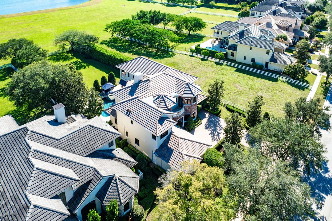 For Sale: $2,699,000 (6 beds, 7 baths, 5505 Square Feet)