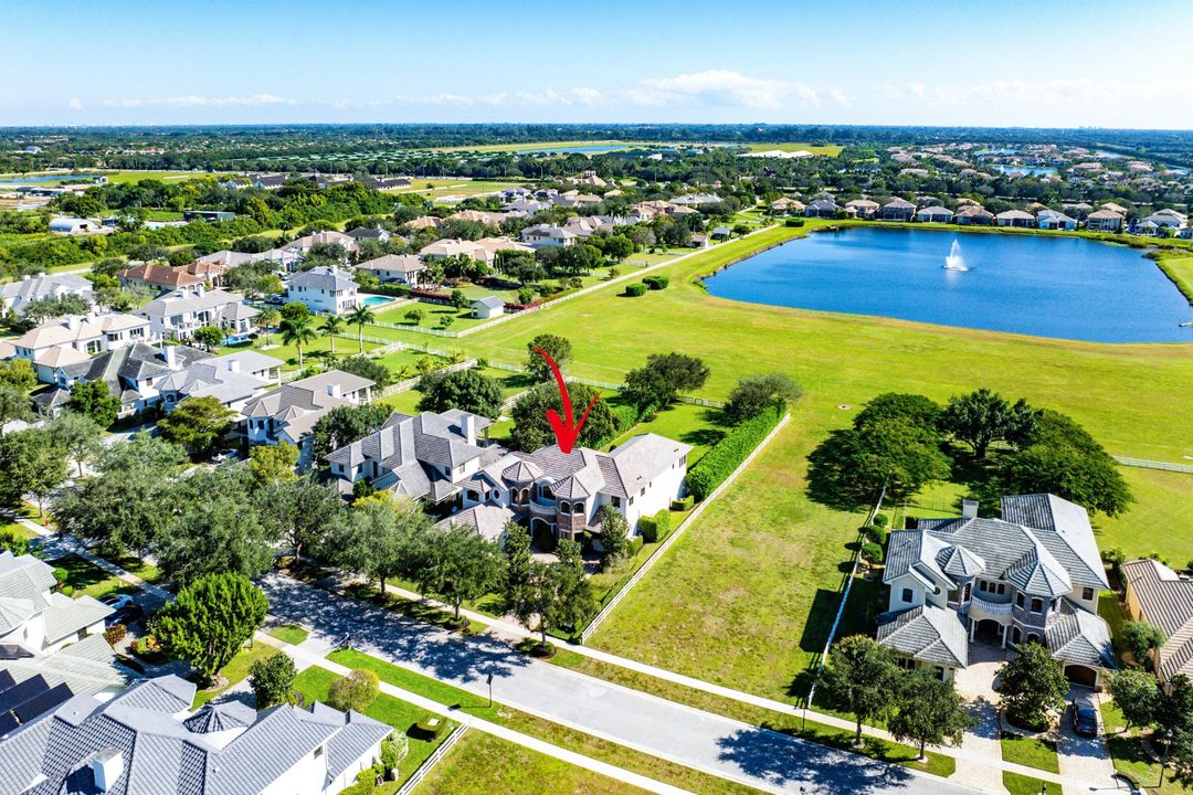 For Sale: $2,699,000 (6 beds, 7 baths, 5505 Square Feet)