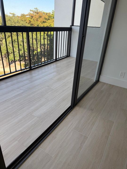 待售: $649,000 (2 贝兹, 2 浴室, 1310 平方英尺)