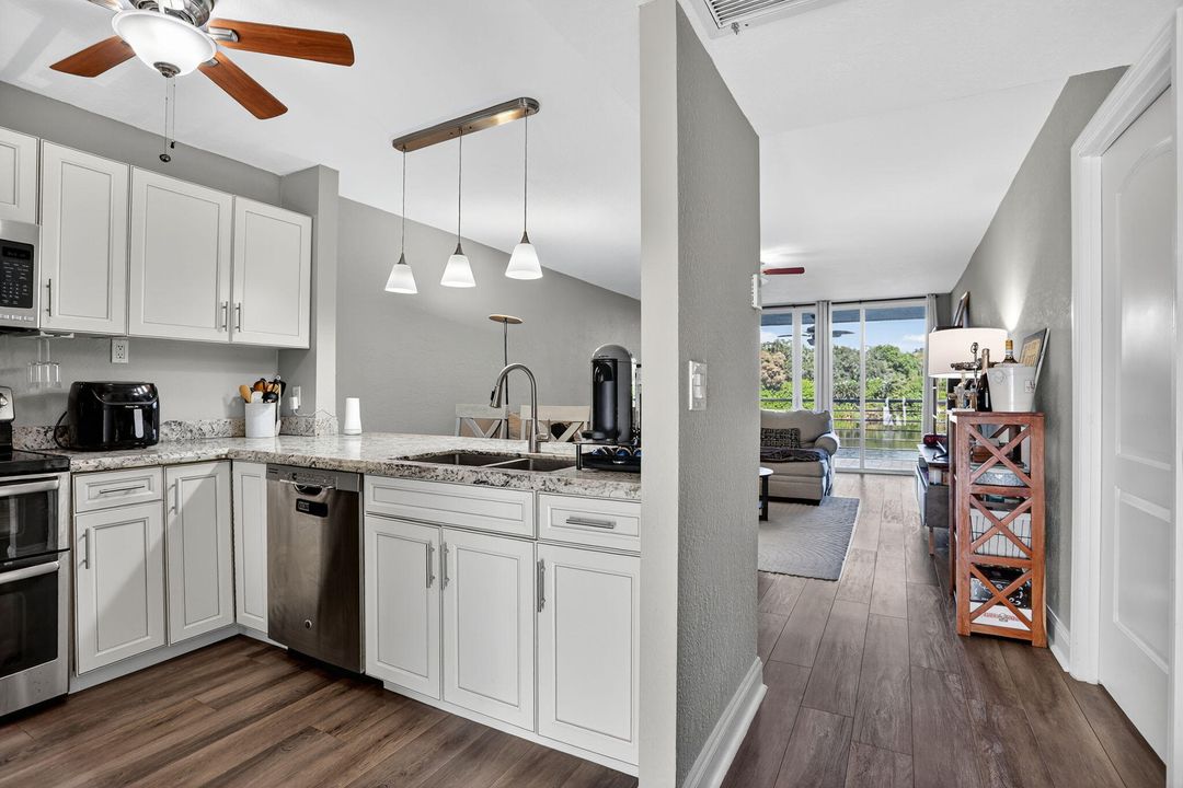 待售: $250,000 (2 贝兹, 2 浴室, 1100 平方英尺)