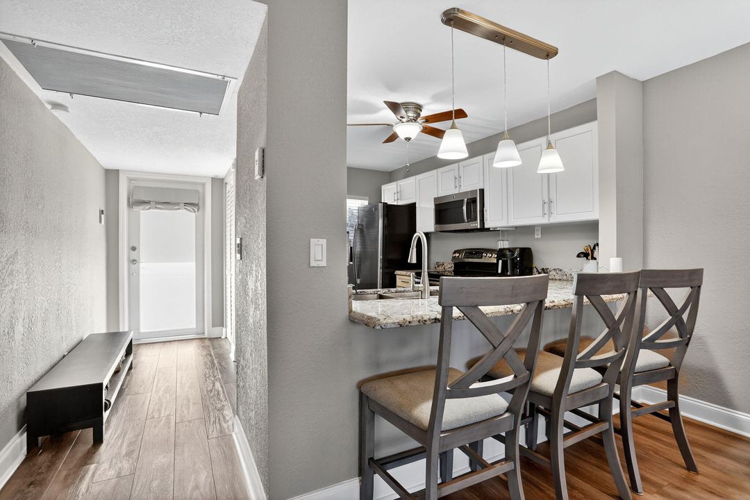 待售: $250,000 (2 贝兹, 2 浴室, 1100 平方英尺)