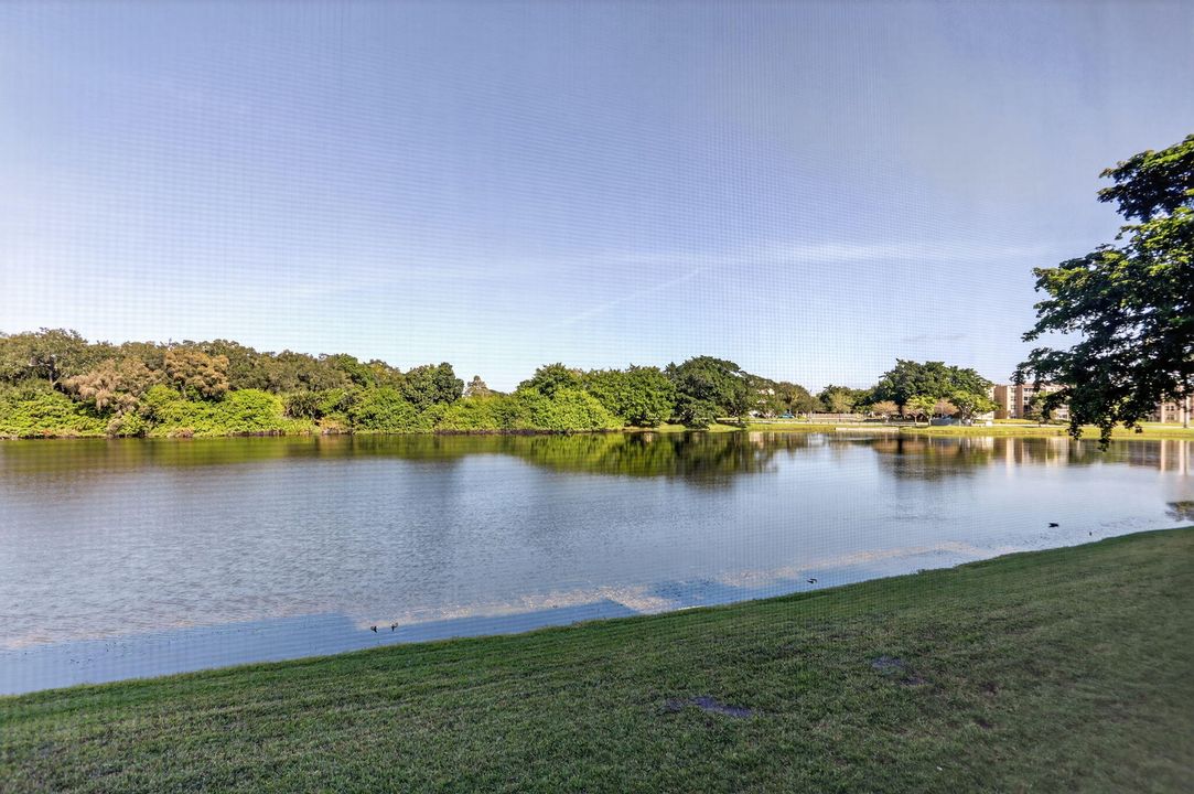 待售: $250,000 (2 贝兹, 2 浴室, 1100 平方英尺)