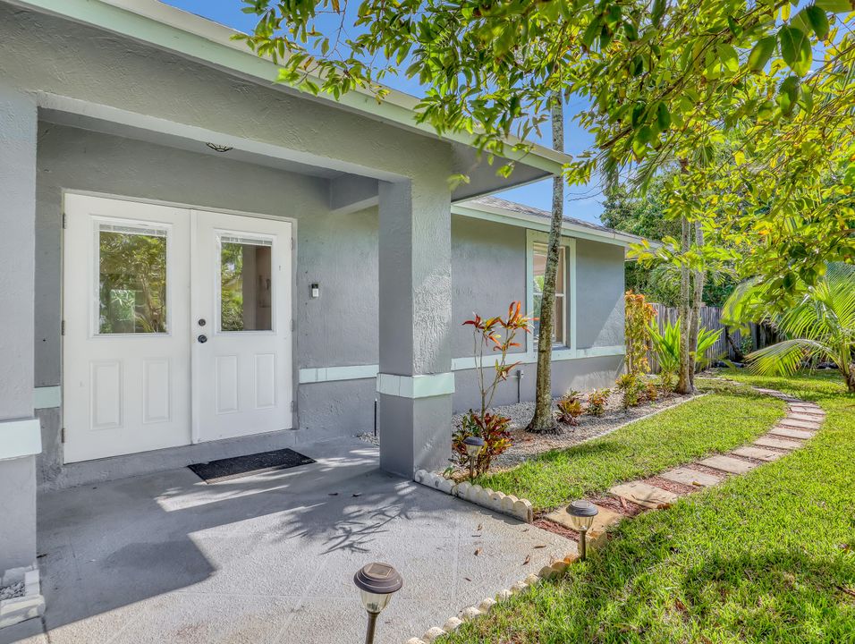 For Rent: $4,000 (4 beds, 2 baths, 2831 Square Feet)