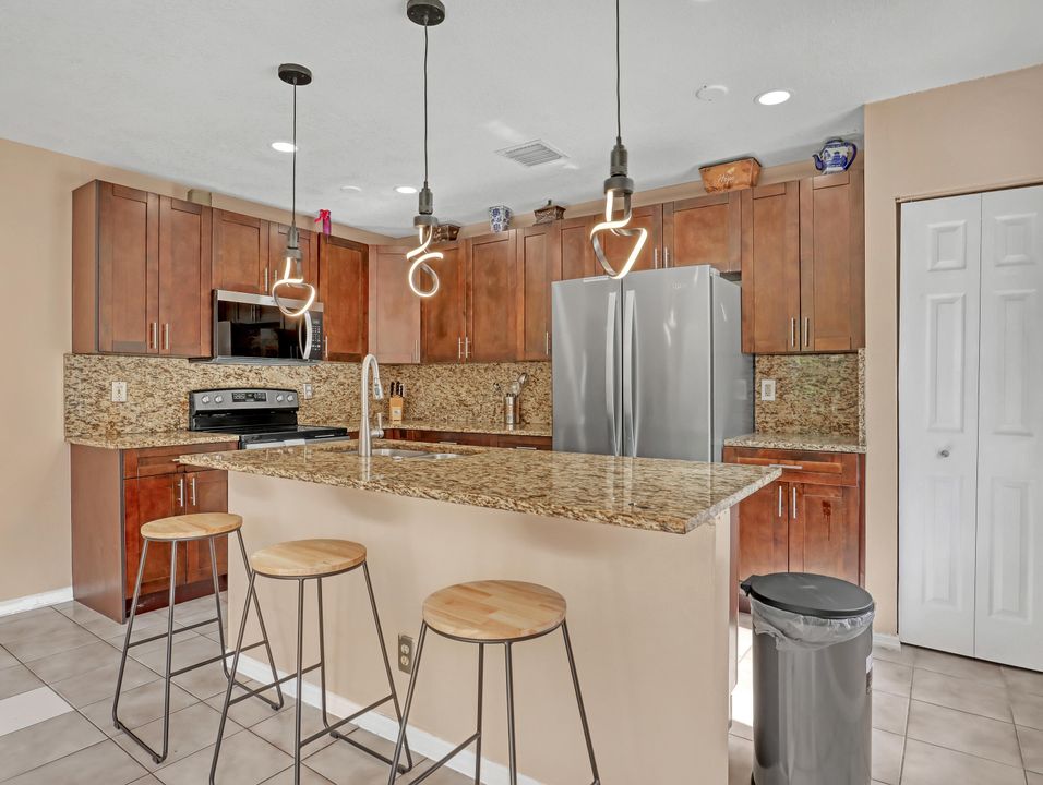 For Rent: $4,000 (4 beds, 2 baths, 2831 Square Feet)