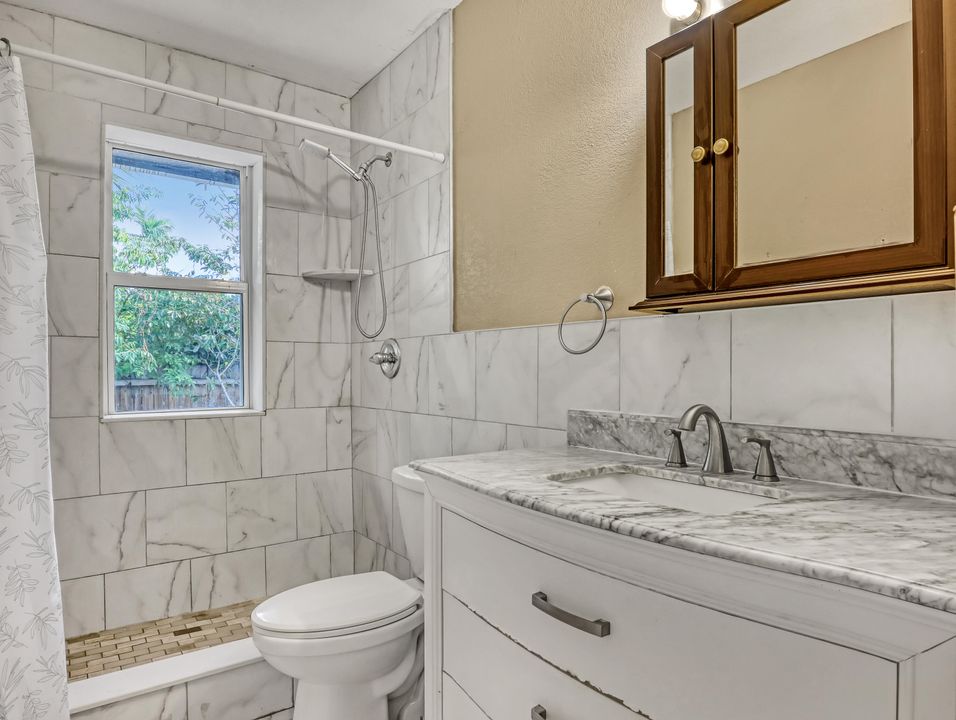 For Rent: $4,000 (4 beds, 2 baths, 2831 Square Feet)