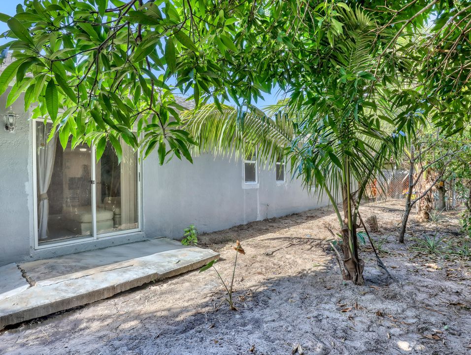 For Rent: $4,000 (4 beds, 2 baths, 2831 Square Feet)