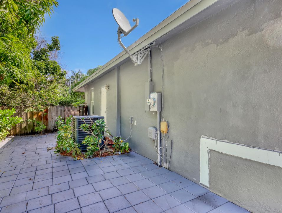 For Rent: $4,000 (4 beds, 2 baths, 2831 Square Feet)