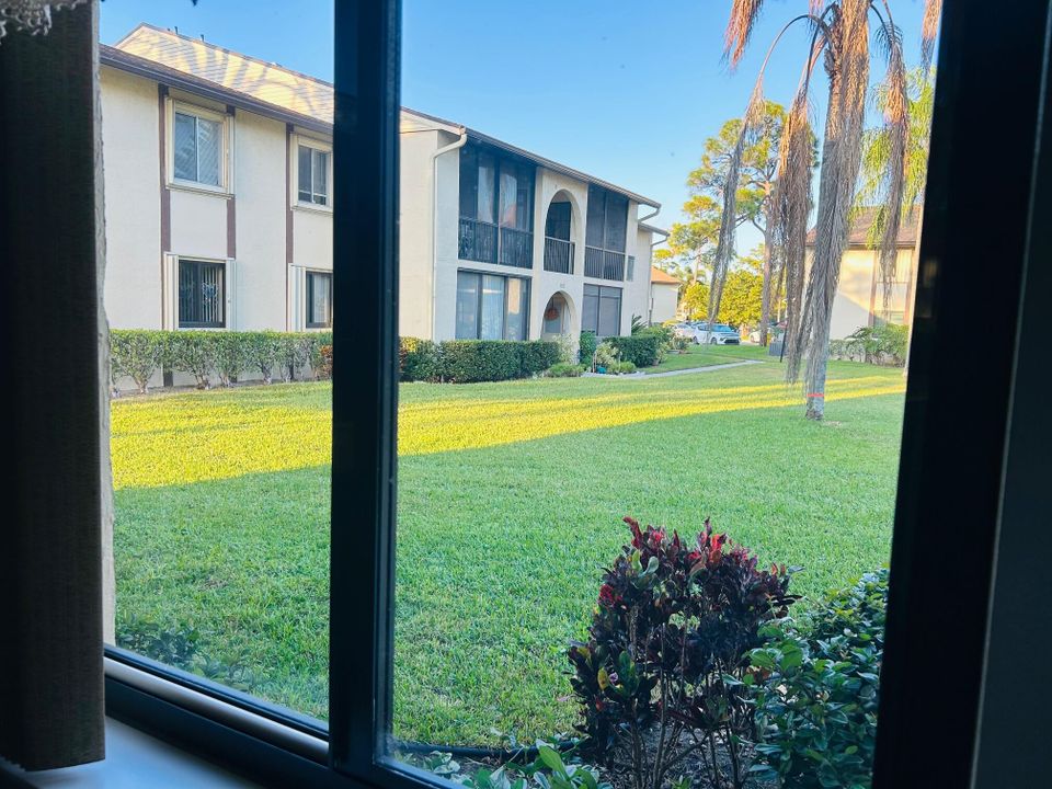 На продажу: $174,900 (2 спален, 2 ванн, 937 Квадратных фут)