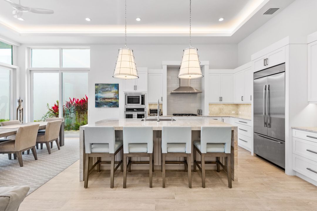 For Sale: $3,125,000 (3 beds, 4 baths, 2692 Square Feet)