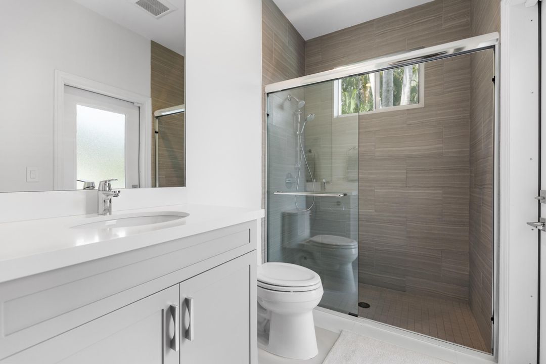 For Sale: $3,125,000 (3 beds, 4 baths, 2692 Square Feet)