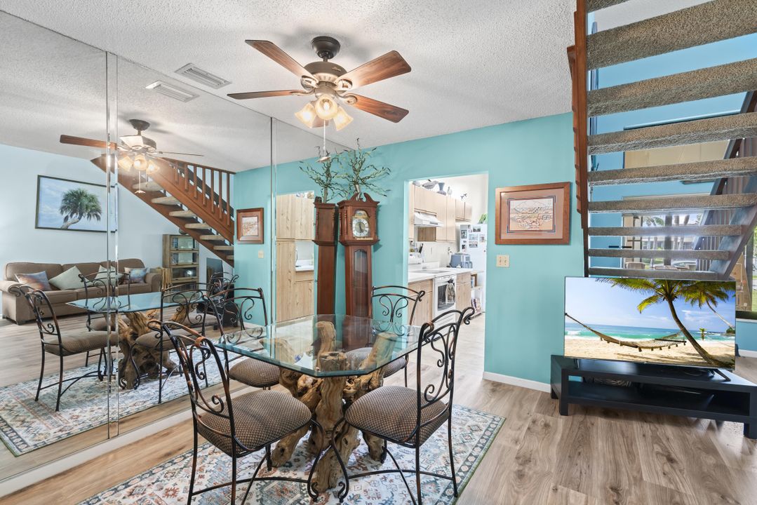 For Sale: $179,000 (1 beds, 2 baths, 1216 Square Feet)