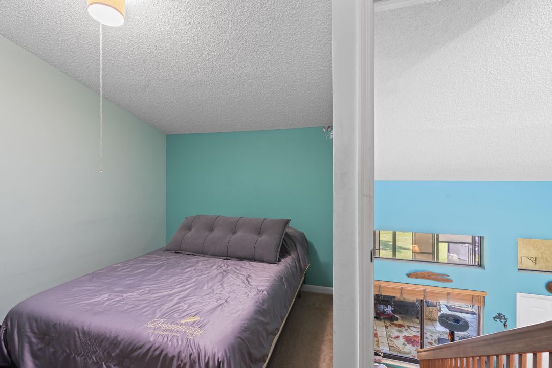 For Sale: $179,000 (1 beds, 2 baths, 1216 Square Feet)