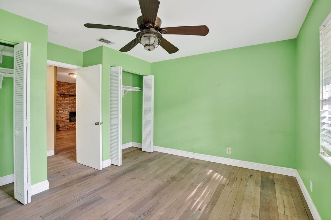 合同活跃: $800,000 (3 贝兹, 2 浴室, 1425 平方英尺)