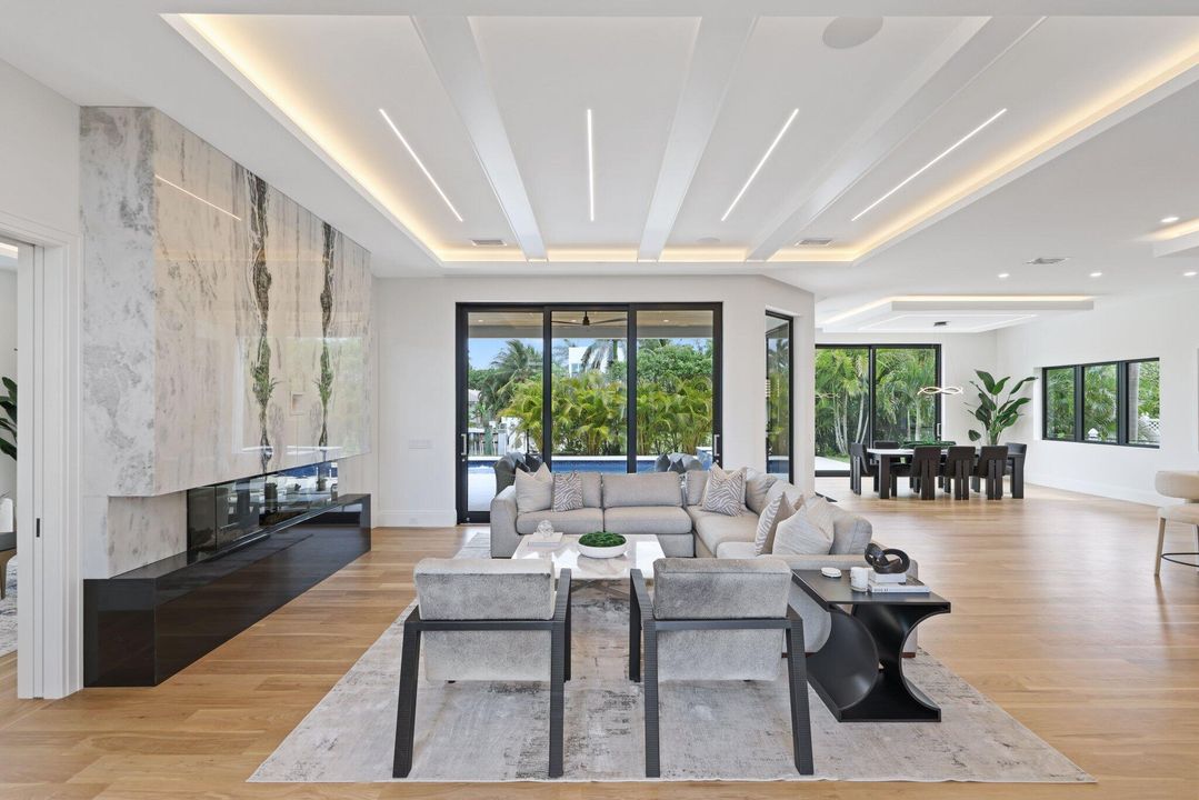 待售: $7,199,999 (5 贝兹, 5 浴室, 5021 平方英尺)