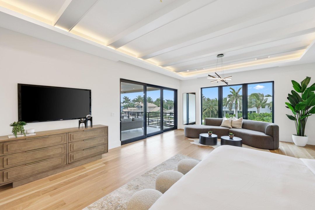 待售: $7,199,999 (5 贝兹, 5 浴室, 5021 平方英尺)