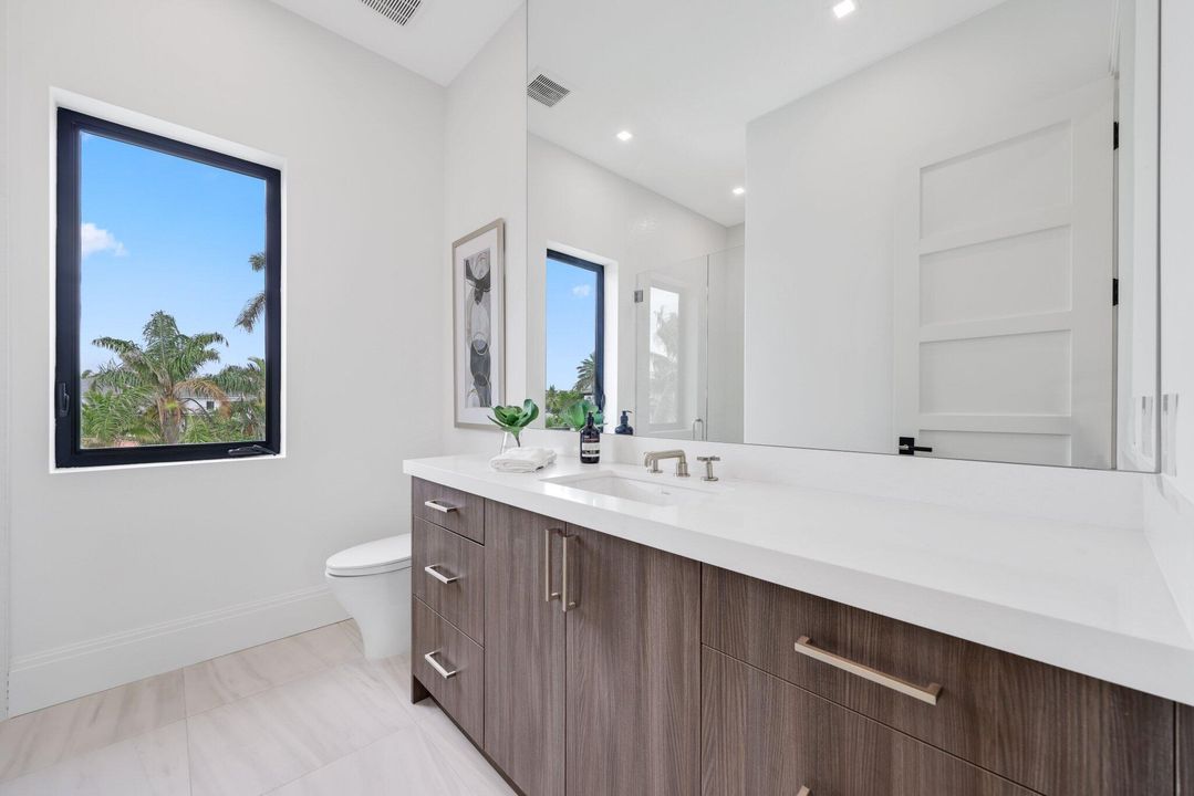 待售: $7,199,999 (5 贝兹, 5 浴室, 5021 平方英尺)