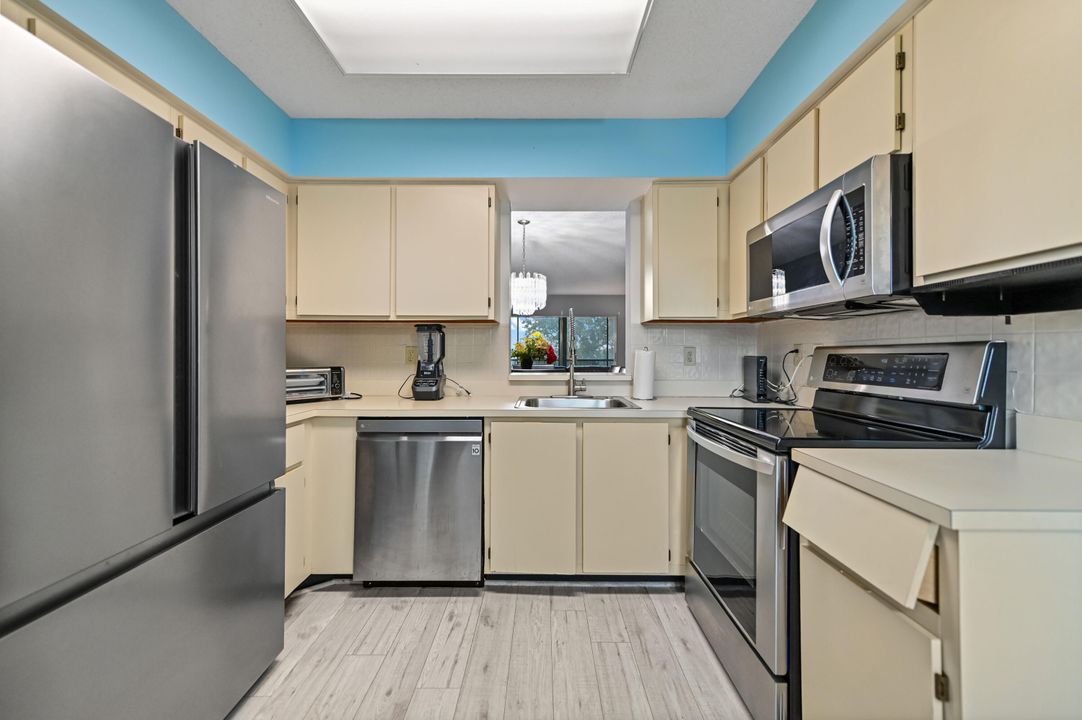 En Venta: $170,000 (2 camas, 2 baños, 1070 Pies cuadrados)