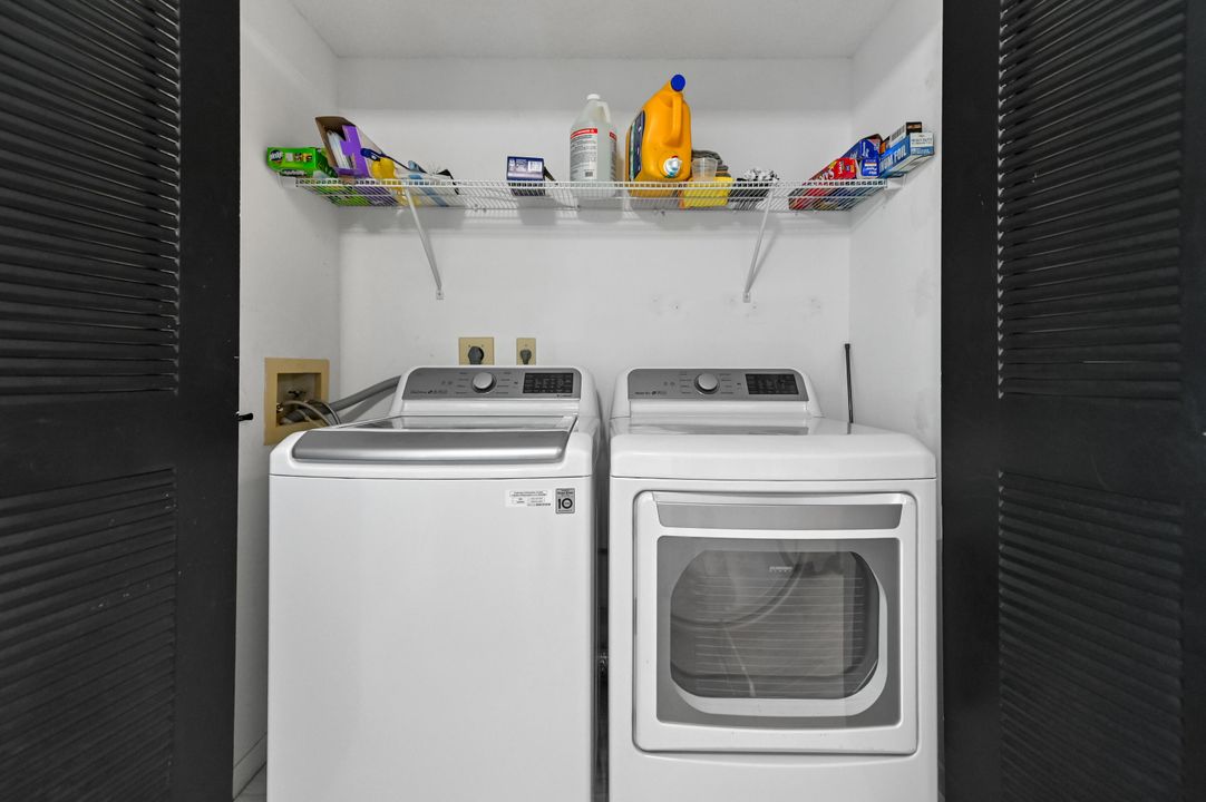 En Venta: $170,000 (2 camas, 2 baños, 1070 Pies cuadrados)