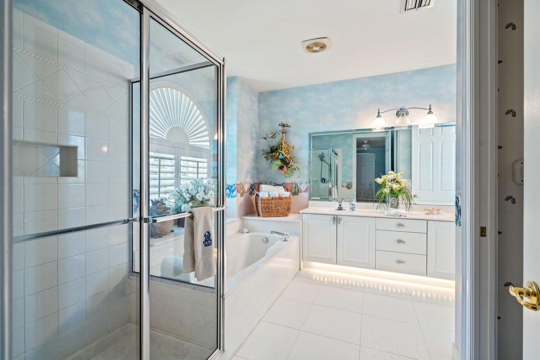 For Sale: $1,450,000 (4 beds, 4 baths, 3983 Square Feet)