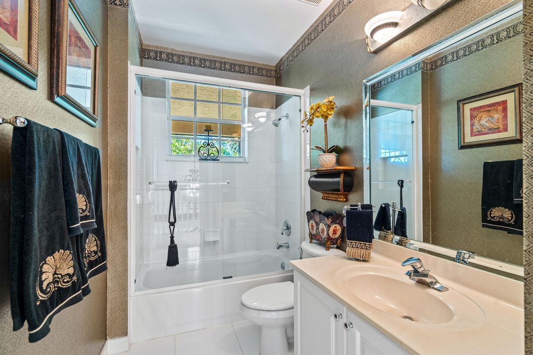 For Sale: $1,450,000 (4 beds, 4 baths, 3983 Square Feet)