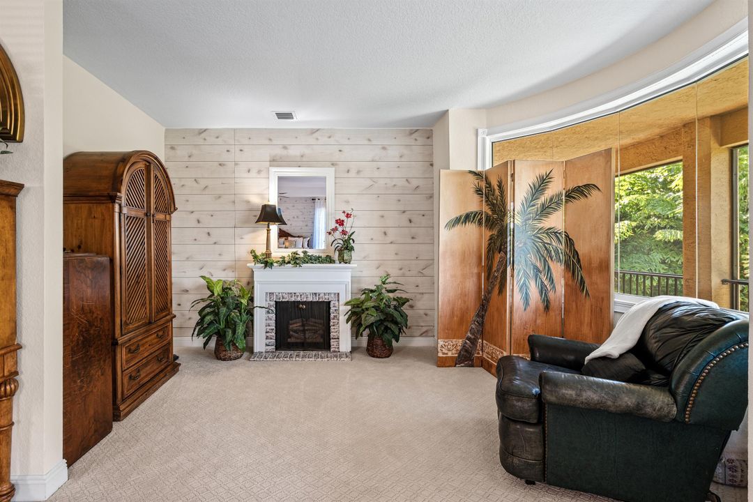 For Sale: $1,450,000 (4 beds, 4 baths, 3983 Square Feet)