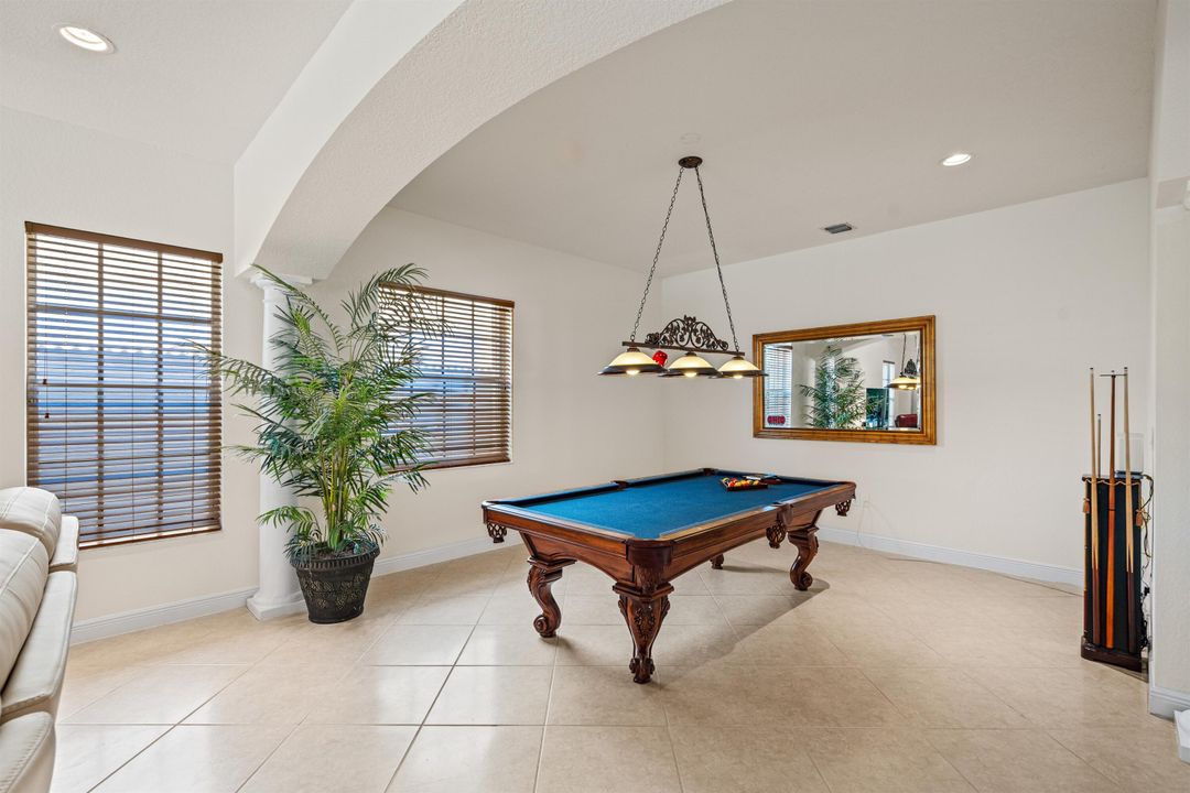 For Sale: $1,450,000 (4 beds, 4 baths, 3983 Square Feet)