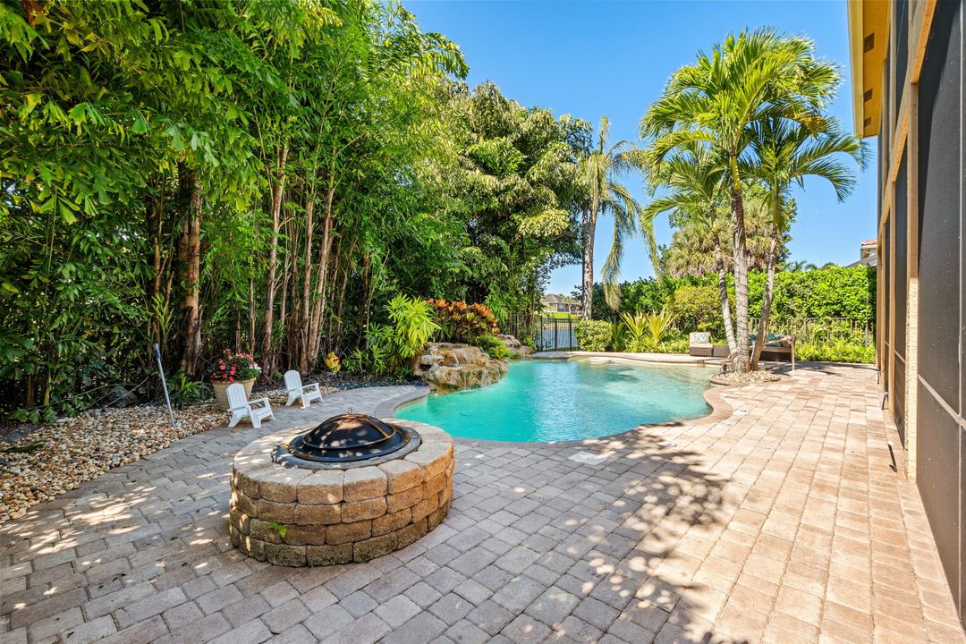 For Sale: $1,450,000 (4 beds, 4 baths, 3983 Square Feet)