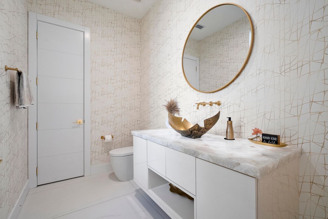 待售: $2,500,000 (4 贝兹, 3 浴室, 4341 平方英尺)