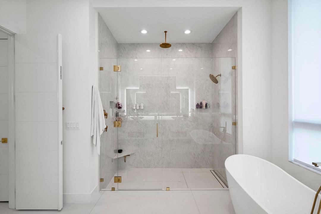 待售: $2,500,000 (4 贝兹, 3 浴室, 4341 平方英尺)