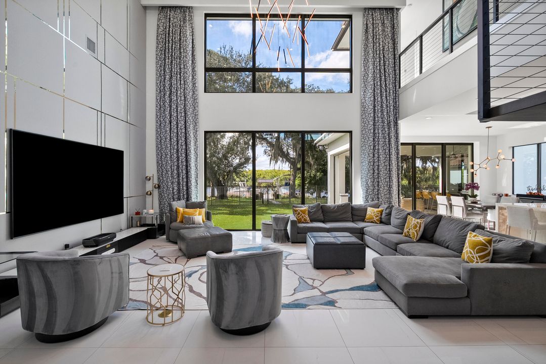 待售: $2,500,000 (4 贝兹, 3 浴室, 4341 平方英尺)