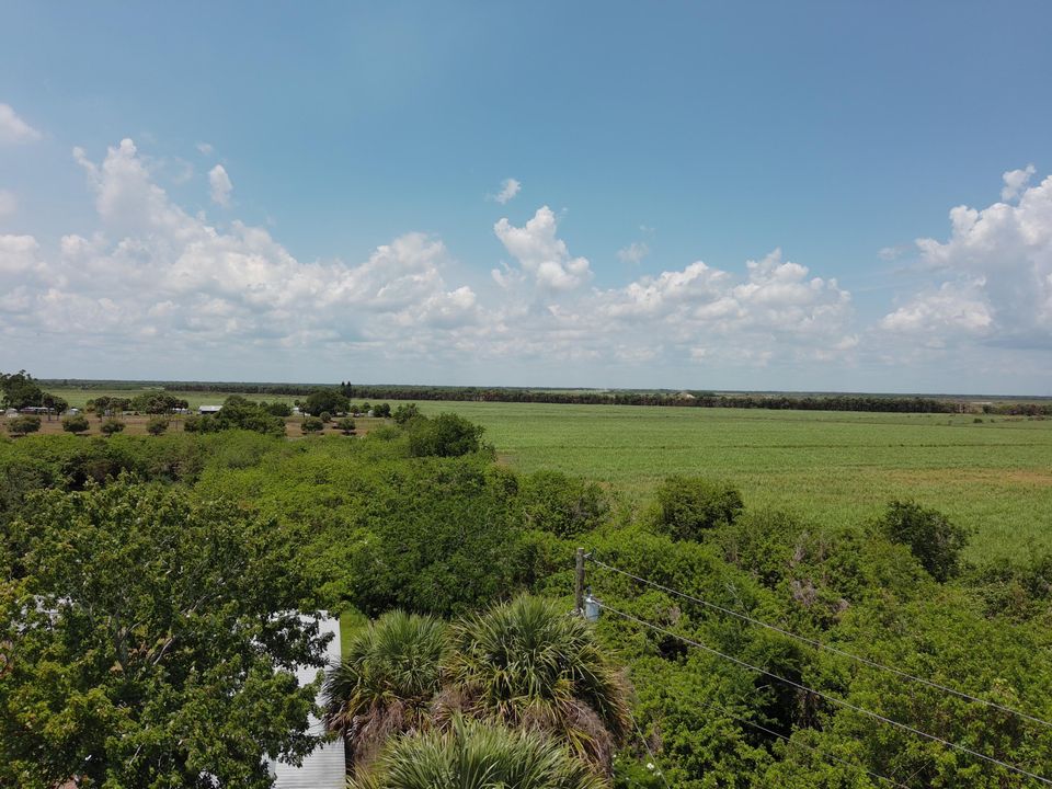 Active With Contract: $205,000 (3 beds, 2 baths, 1223 Square Feet)