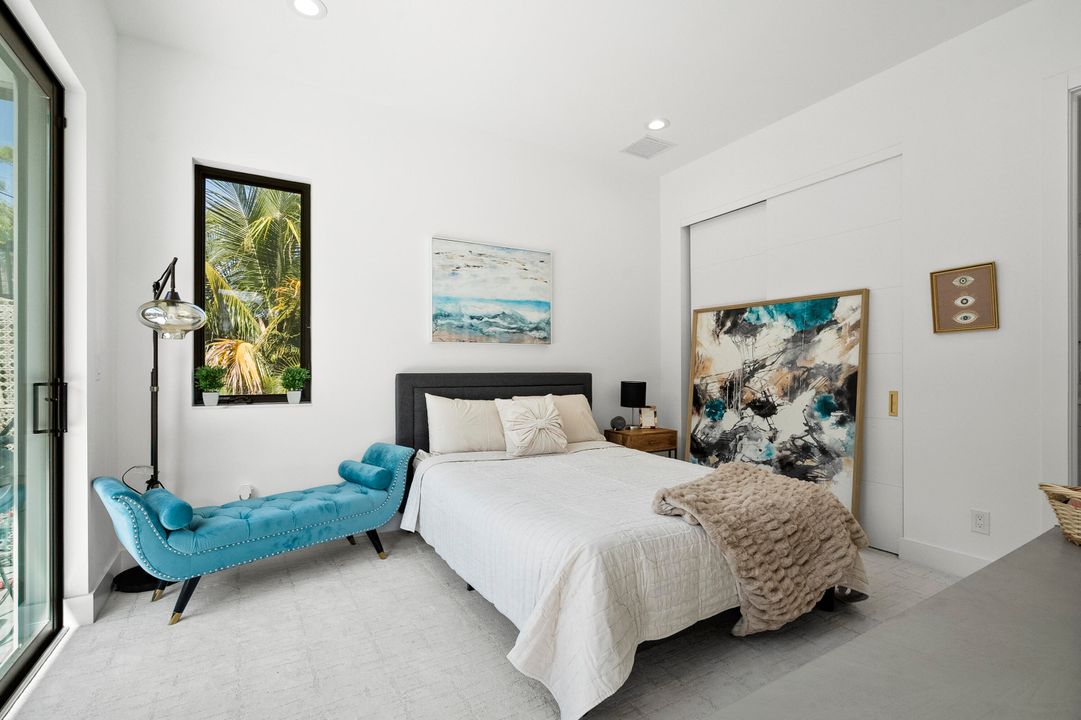 待售: $2,500,000 (4 贝兹, 3 浴室, 4341 平方英尺)