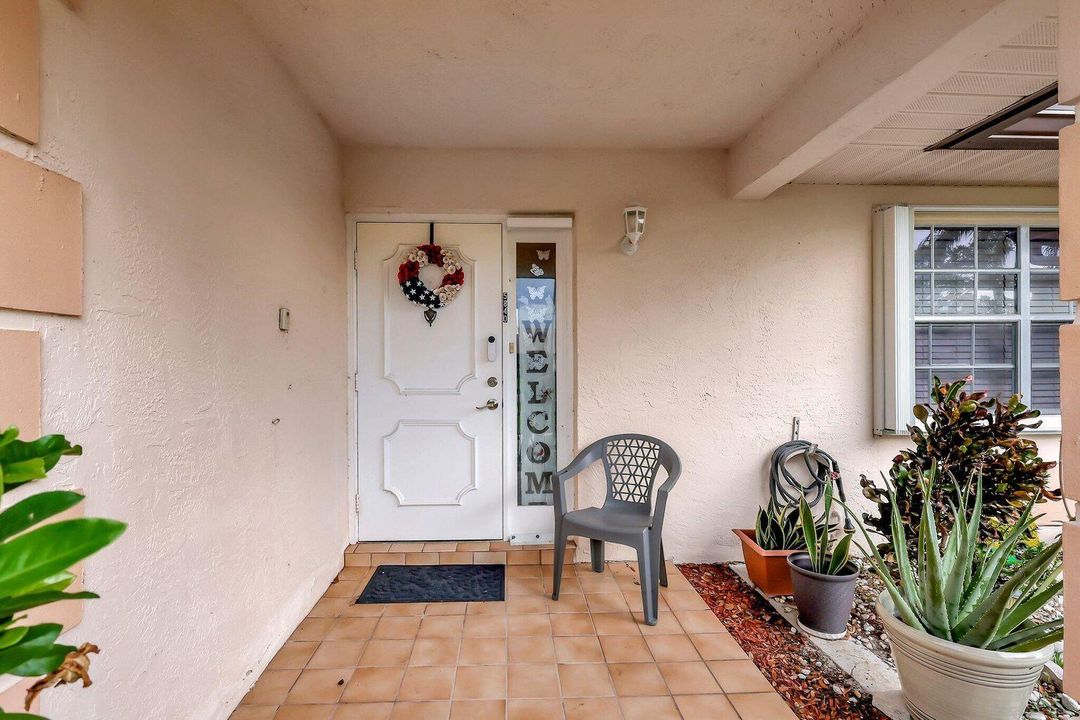 出租: $1,800 (2 贝兹, 2 浴室, 1385 平方英尺)