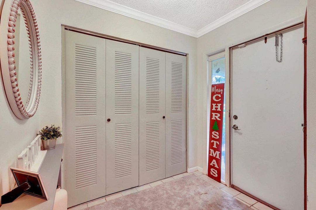 出租: $1,800 (2 贝兹, 2 浴室, 1385 平方英尺)