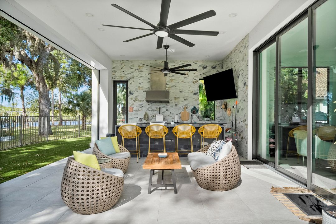 待售: $2,500,000 (4 贝兹, 3 浴室, 4341 平方英尺)