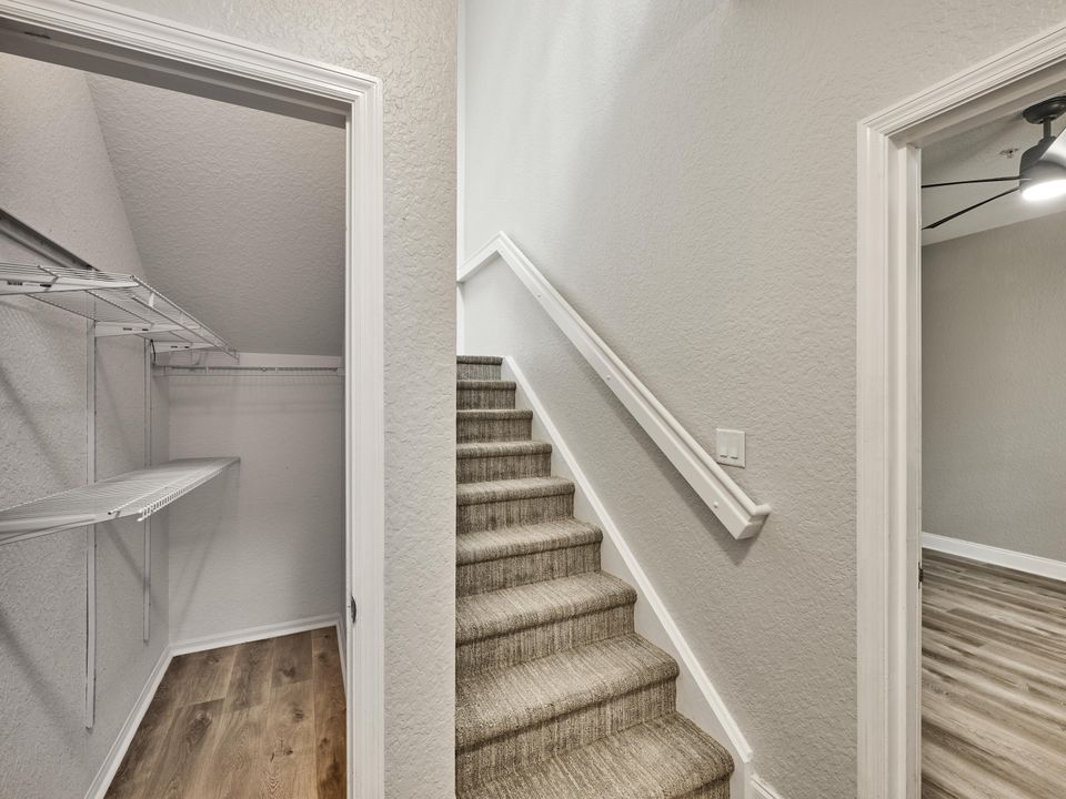 For Sale: $429,000 (2 beds, 2 baths, 1542 Square Feet)