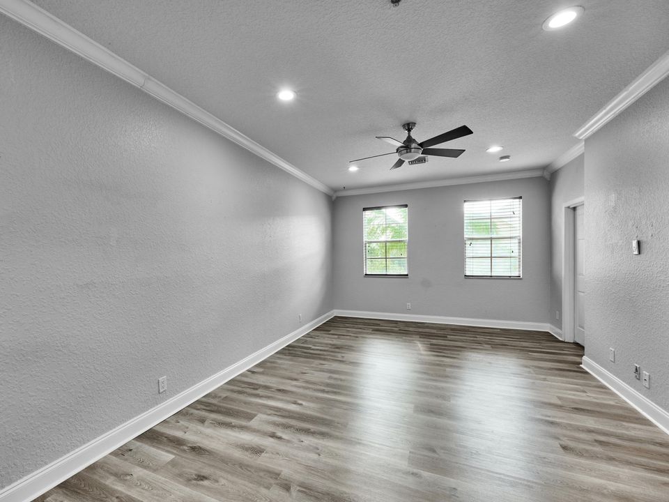 For Sale: $429,000 (2 beds, 2 baths, 1542 Square Feet)