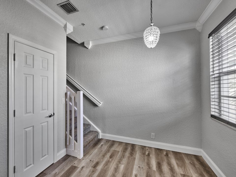 For Sale: $429,000 (2 beds, 2 baths, 1542 Square Feet)